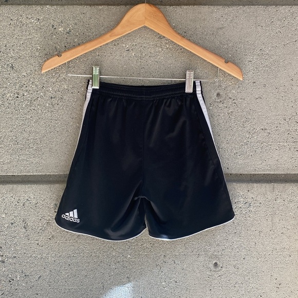 Kids Adidas Shorts - Picture 2 of 6